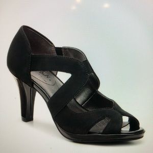 Women’s Peep Toe Pumps by LifeStride